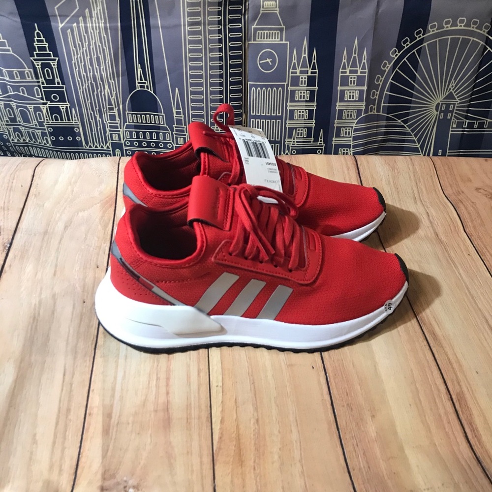 Adidas U path  youth size 6 shoes NWT
